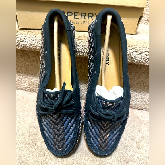 SPERRY AUTHENTIC WOVEN BOAT 
USA 9 / EURO 40 NWOT - Picture 1 of 7